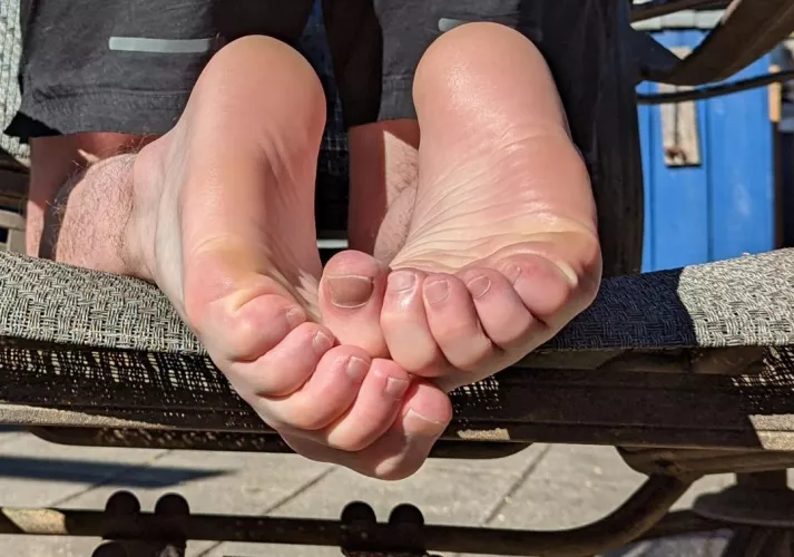 Curled soles! (30m)