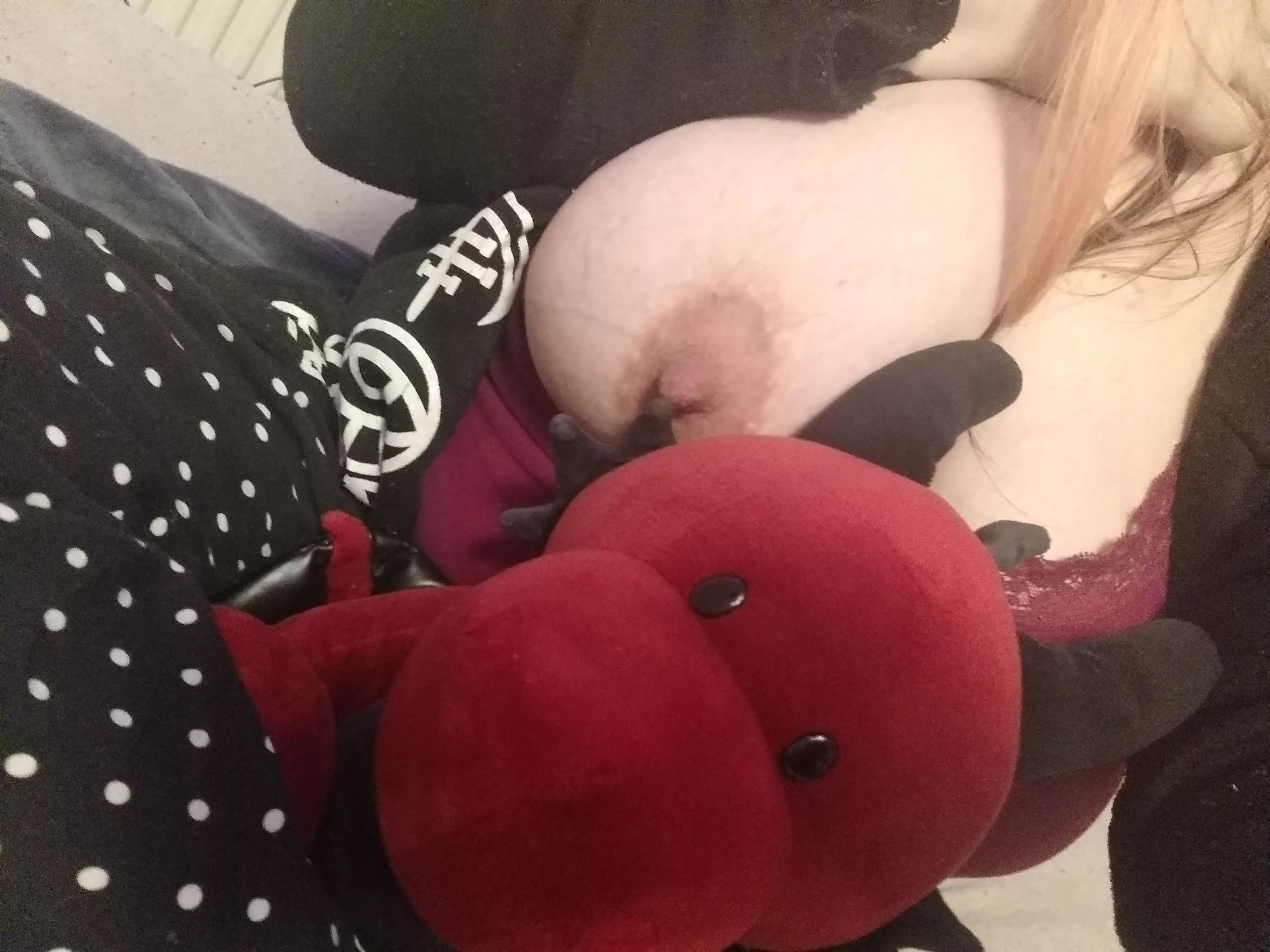 Daddy let me show my boobs for the first time. 🥺 pls be nice.