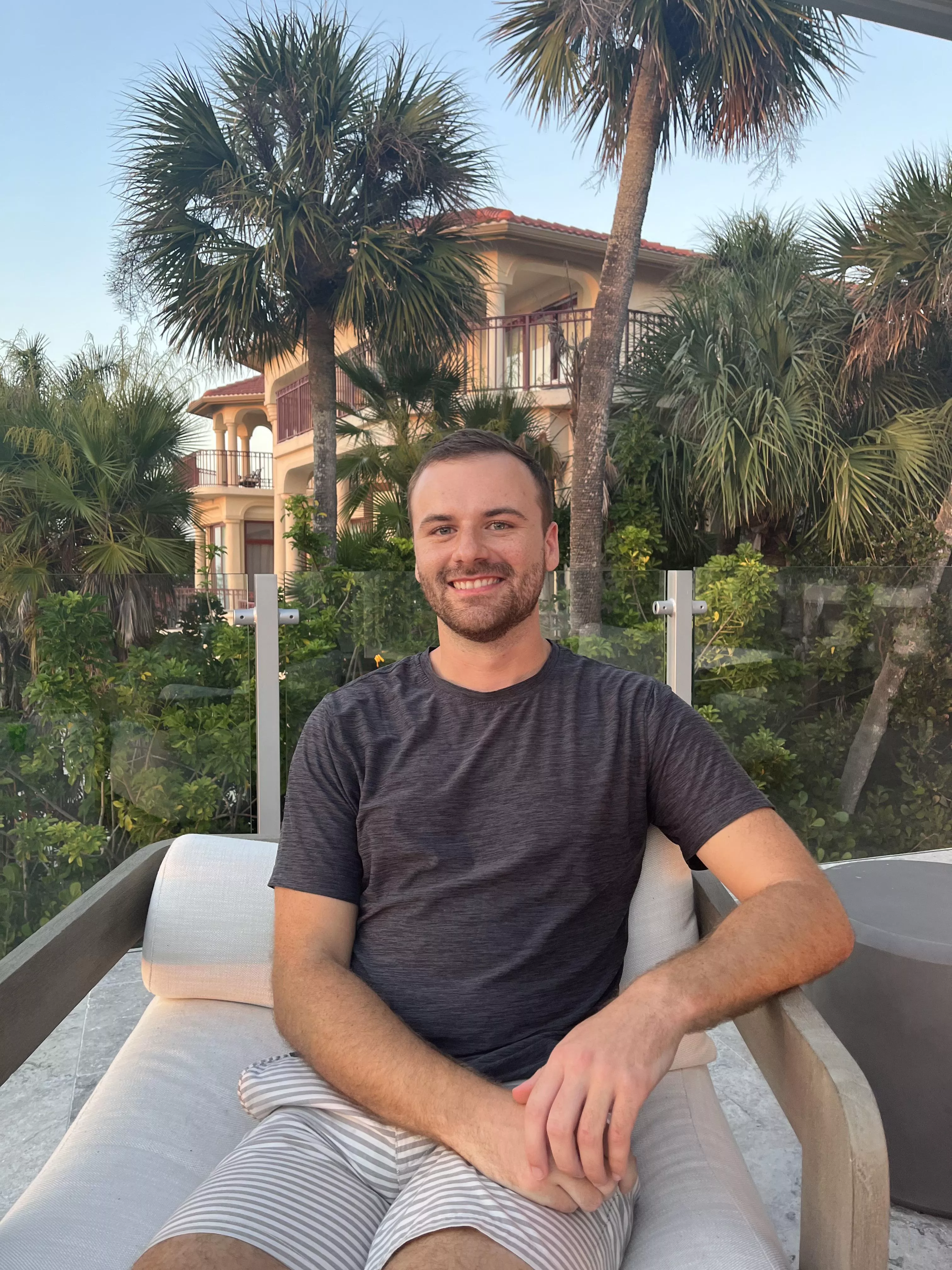 Daydreaming of where my next vacation will be to 💭 🏖