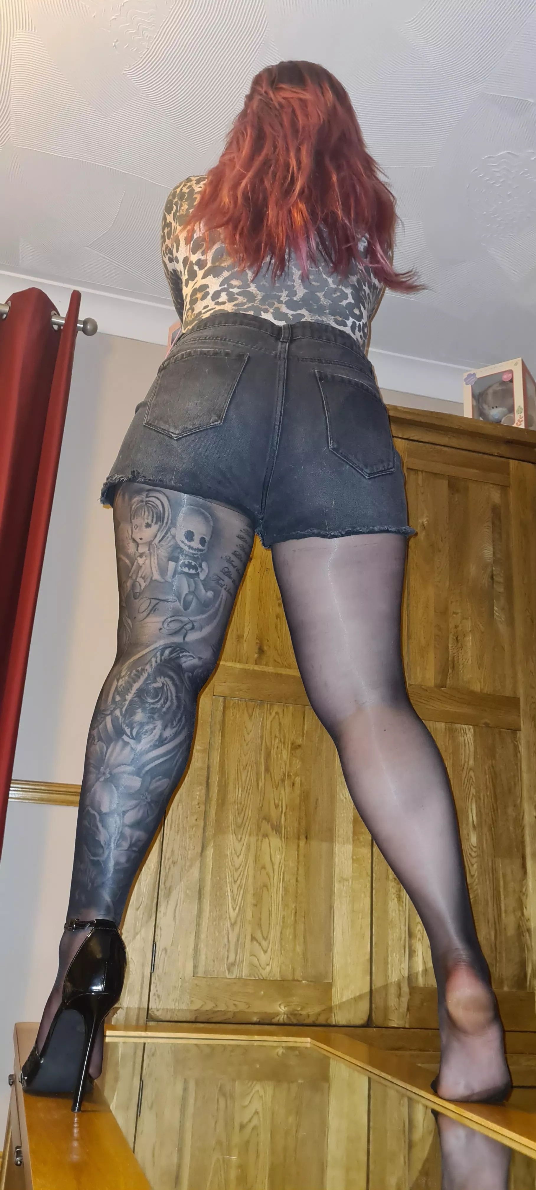 denims, nylons and heels 🖤