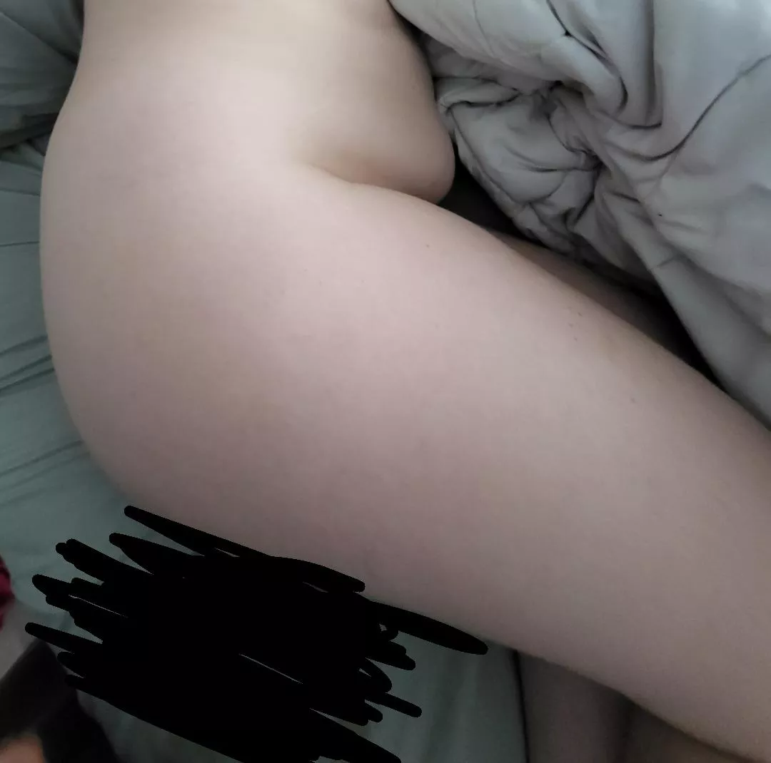 do I belong ? if so drop a 🌼