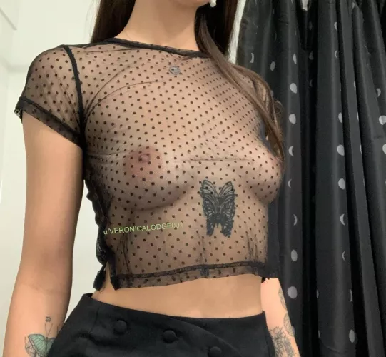 Do you like my shirt? 😇