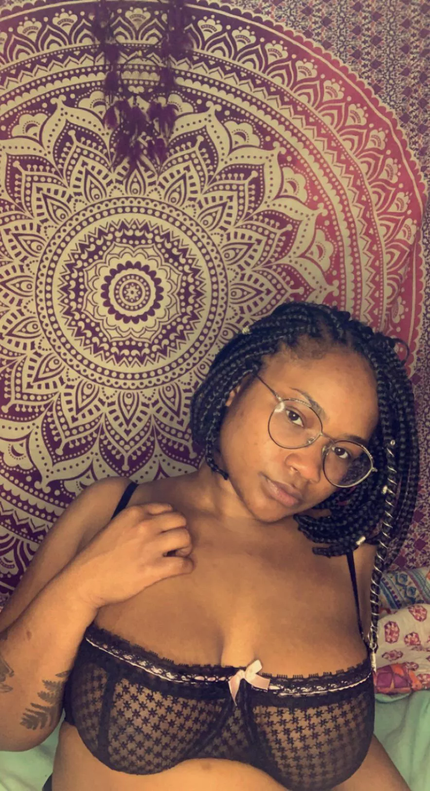 do you like short nerdy girls? 🤤😈🎮