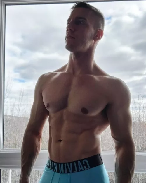 Do you think blue is my color ? 😏