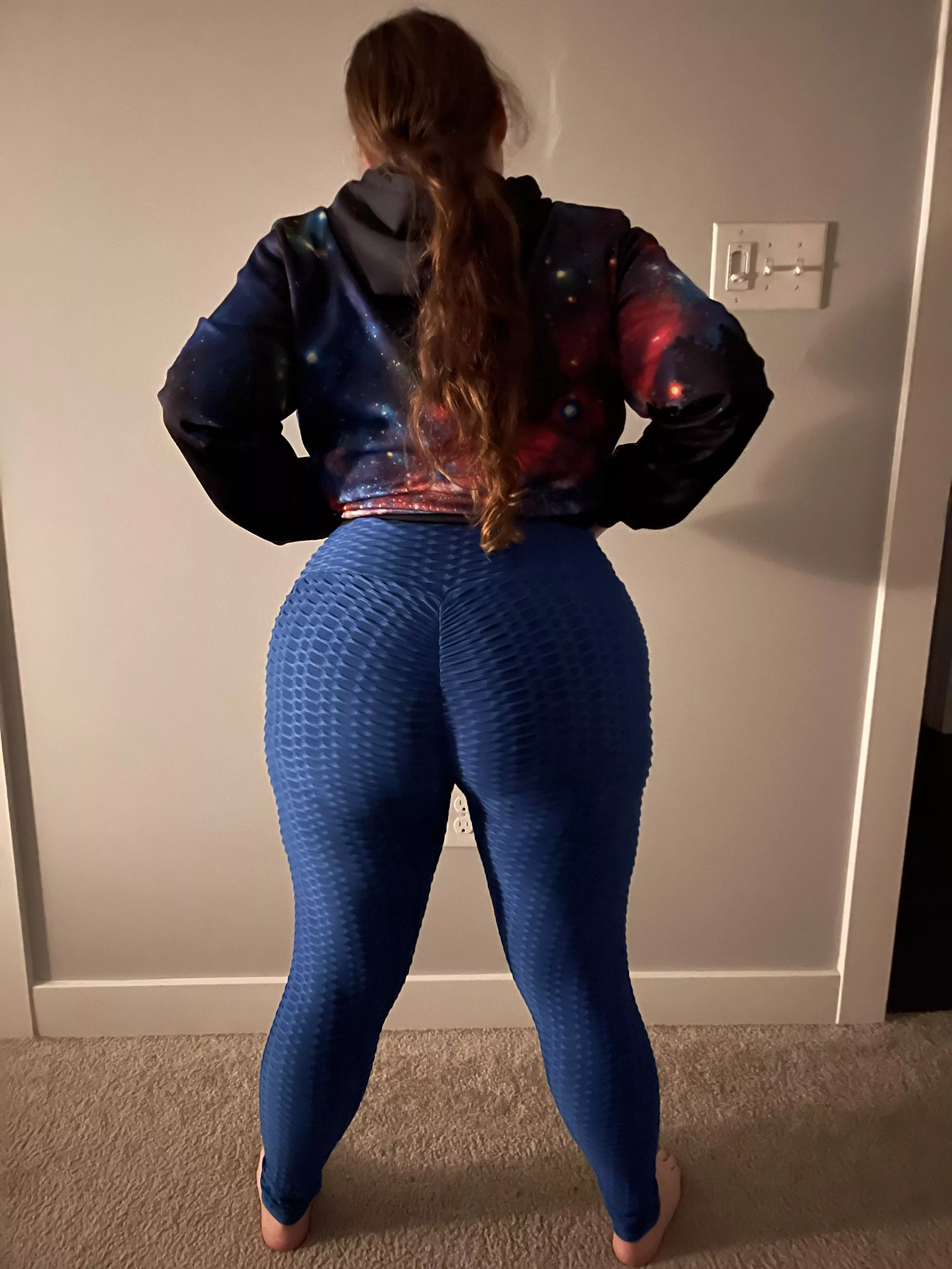Do you think these pants make my ass look big? ….good😇