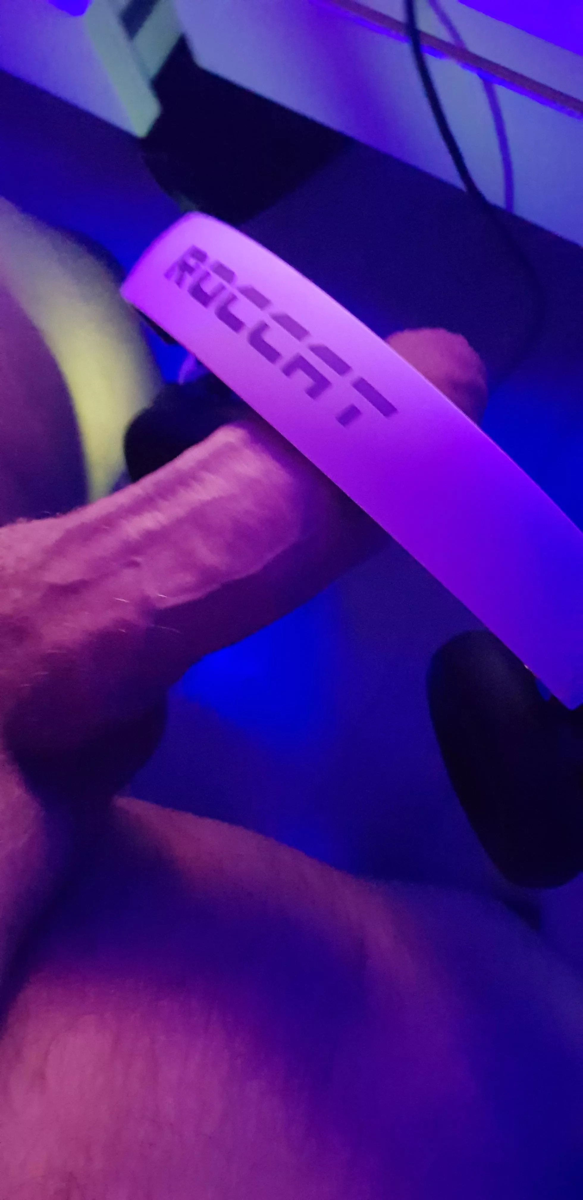 Does anyone miss a headset?😏