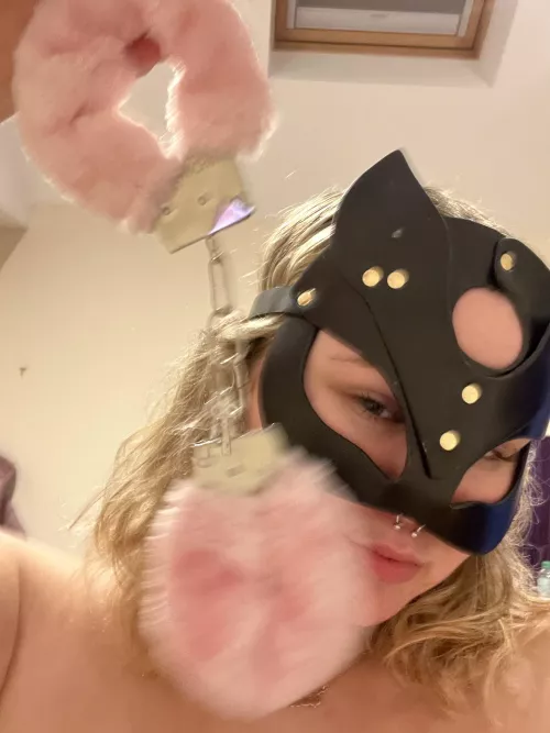 [Domme] who’s sissy hands are going in this?