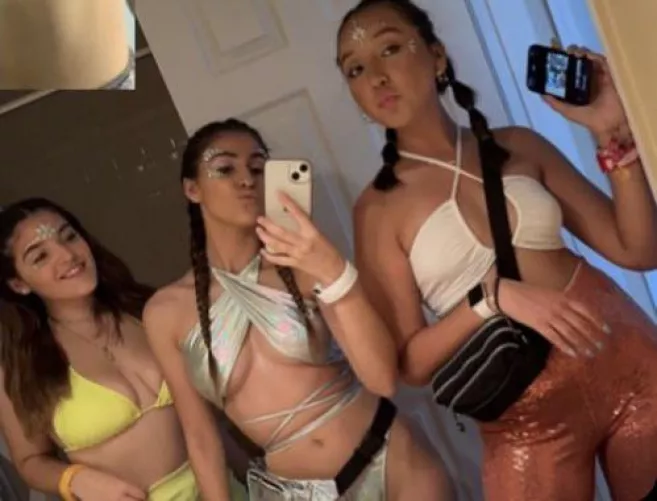 Electronic music festivals are my favorite 👀