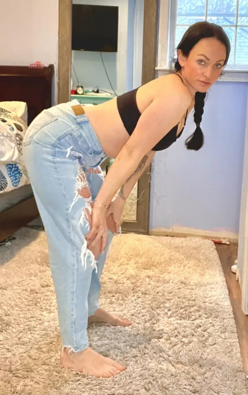 [f] rockin my mom jeans 🤩
