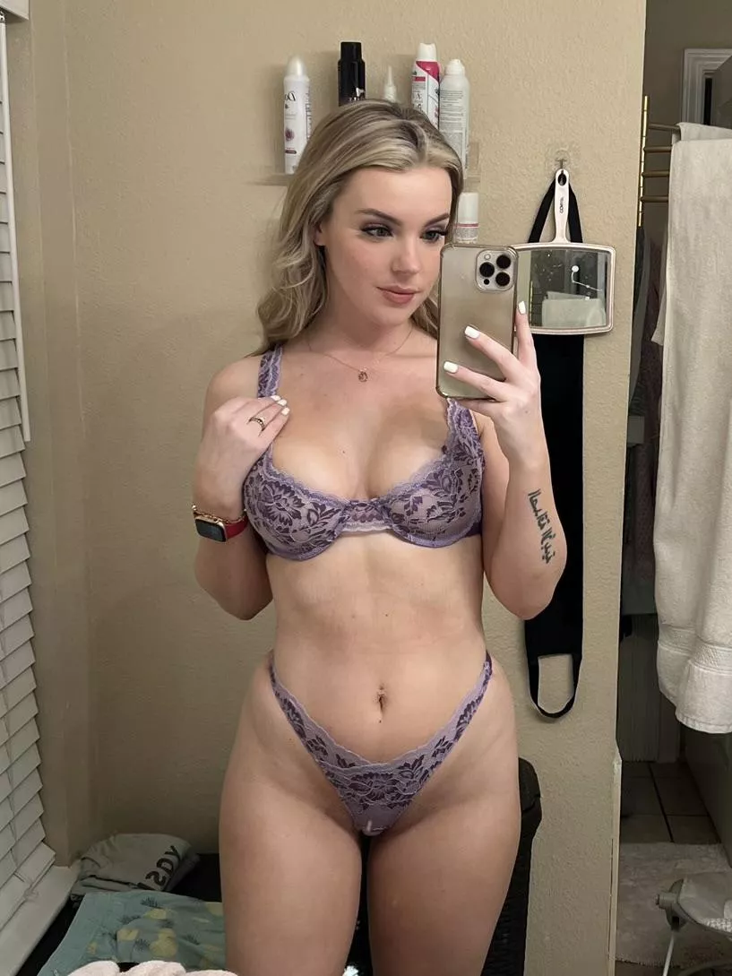 [f] wishing you all a wonderful Tuesday:)