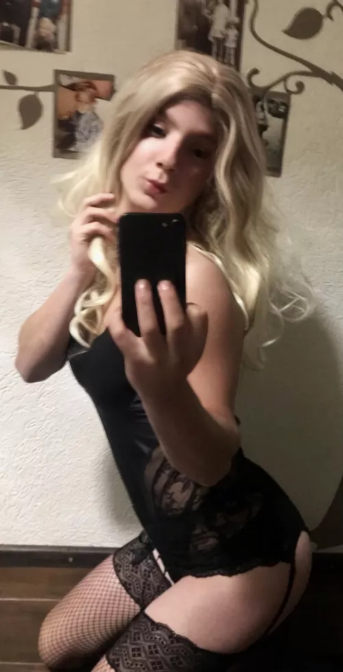 Feeling cute 😍💋