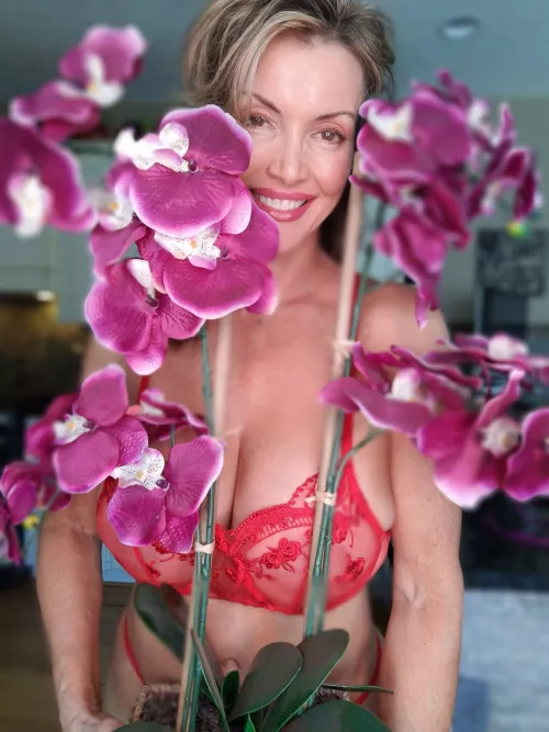 Feeling extra sexy today...find out why 💋😘