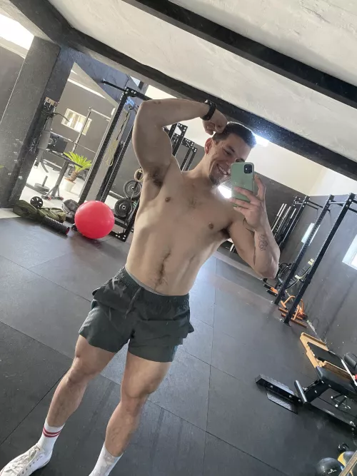 feeling good lately😁 (m24)