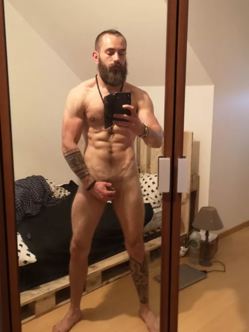 finally the weekend comes, naked days 😏