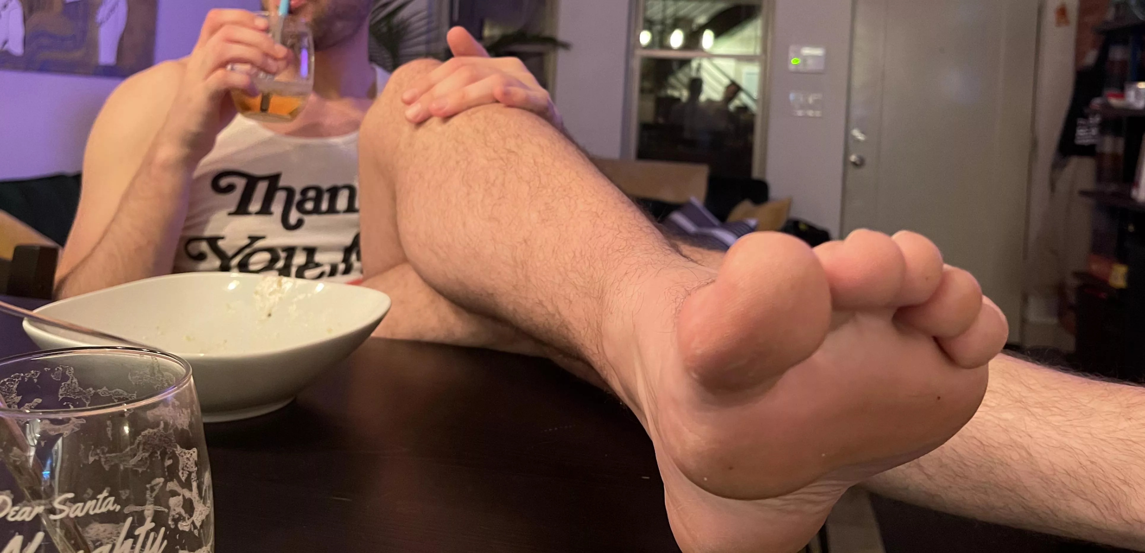 Finished dinner and he put my dessert on the table 👅🦶🏻