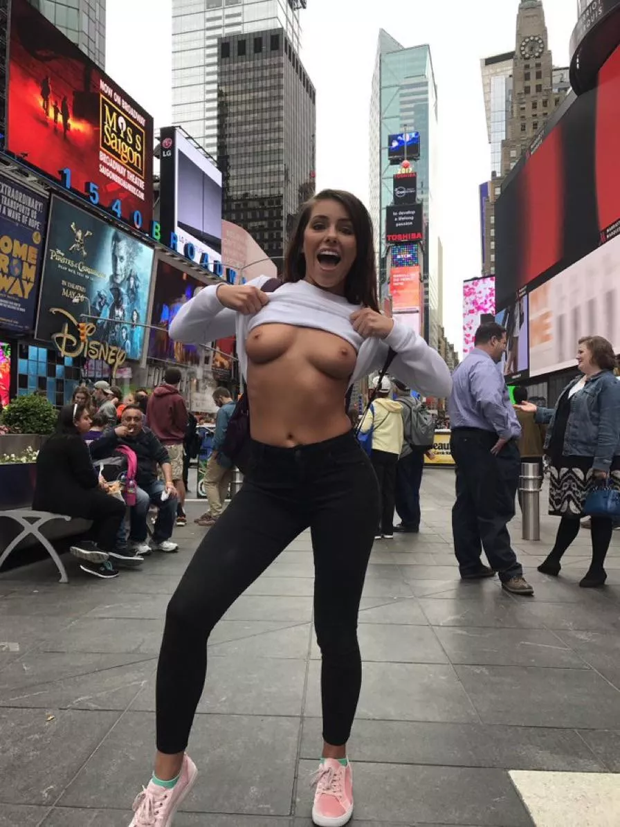 Flashing in the City
