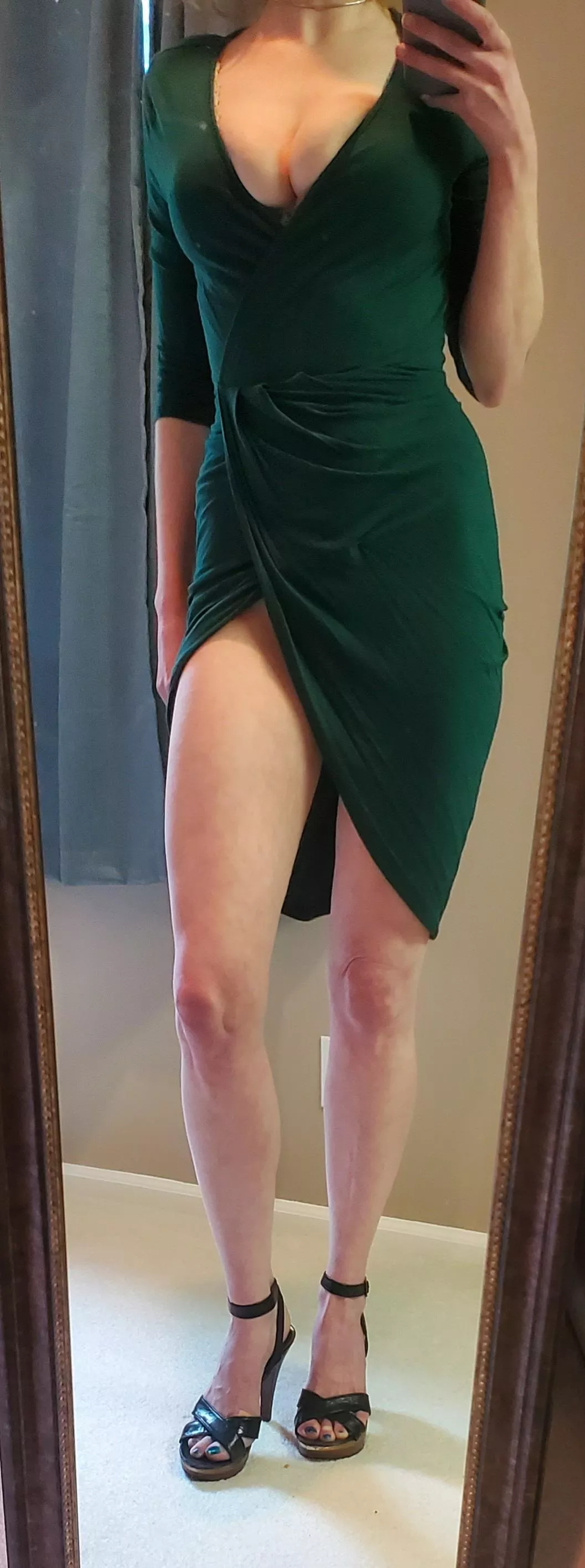 Follow the legs to the pot of gold!