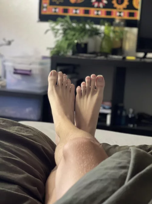 Foot reveal 🫣