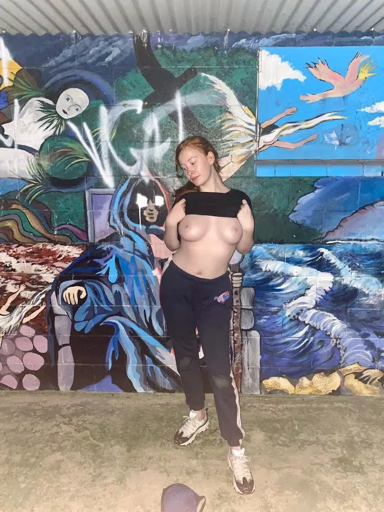 Found this cute graffiti wall- so decided to flash my titties 🙈
