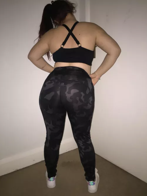 FREE ONLYFANS! 🥵Dirty milf cumslut and experienced panty seller💦😈👙Sexting, Customs, Dick Rates, Panties and over 1300 pictures and vids of me!💋🔥😉 Link in comments⬇️⬇️