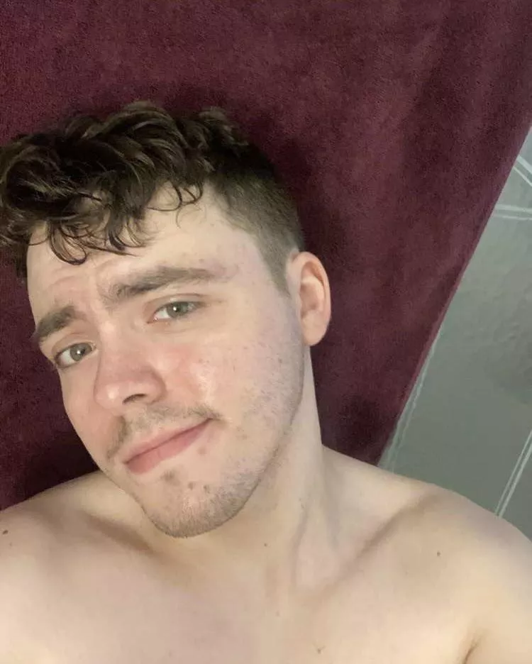 Fresh cut 💇‍♂️but feeling a little sick 🤒 hope y’all have a good week