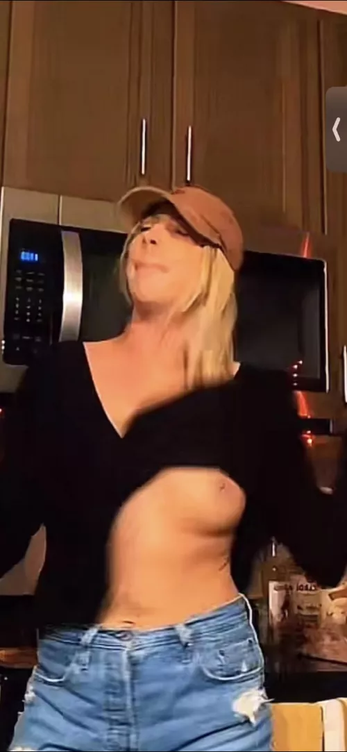 From sarahboyle’s live