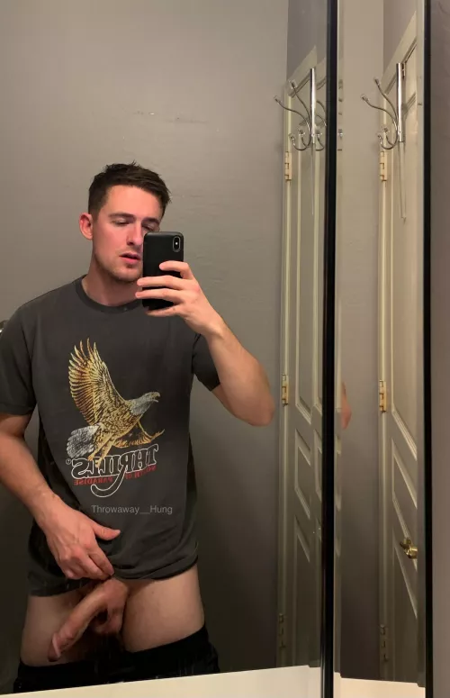 Fuck me or suck me?? 🙈