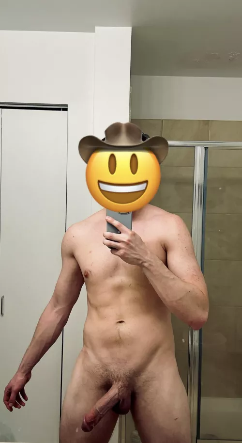 Fucking is on my mind all day, I’m a big bull built to make your legs shake