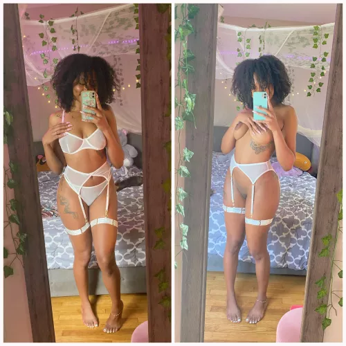 garter belts still a thing ?