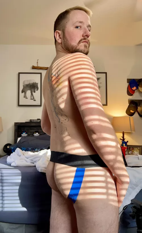 Good lighting for once and busted out the jock ;)