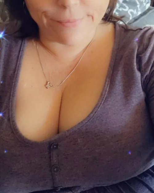 good morning how did you sleep babe ?