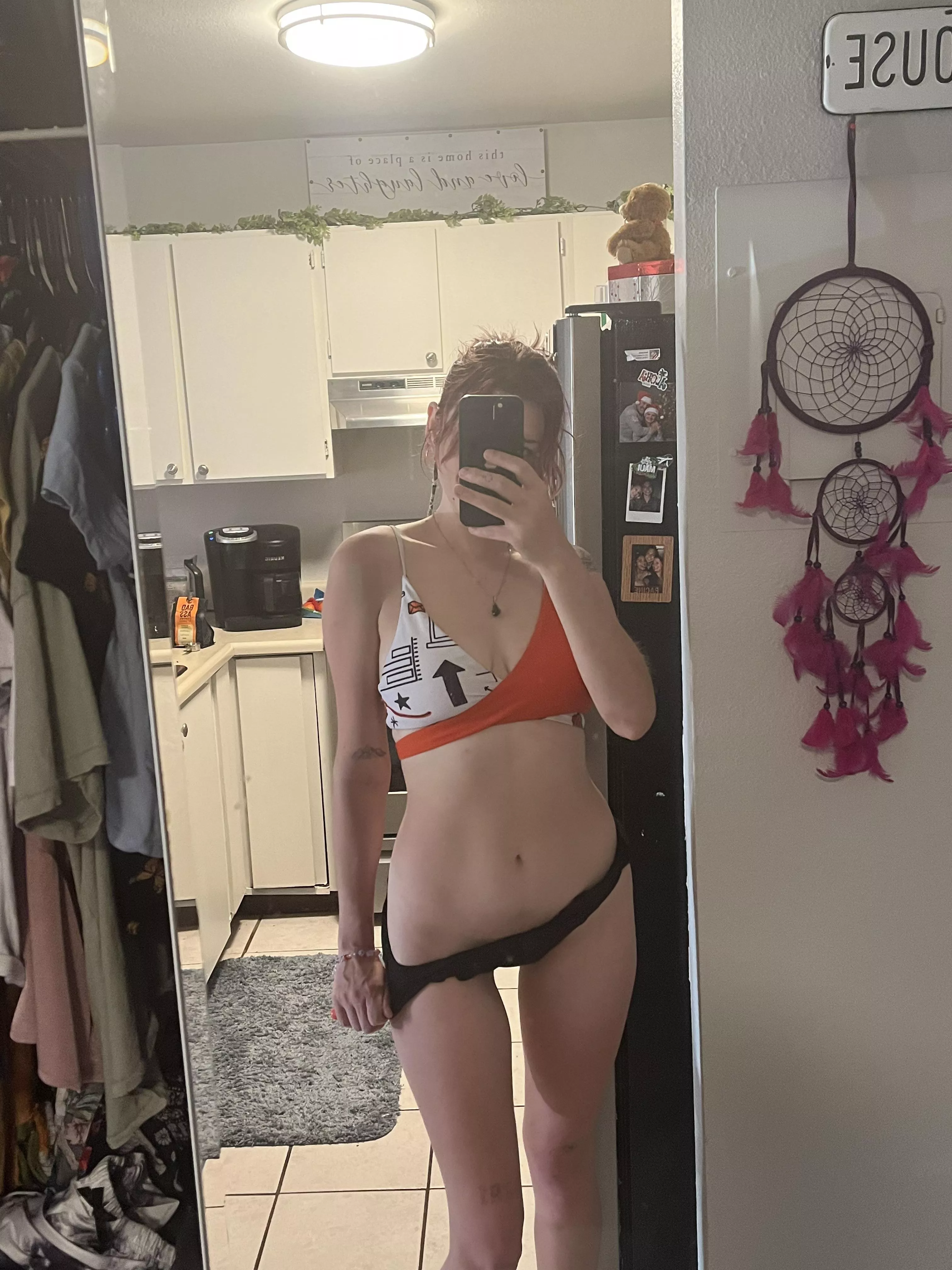 goodnight to the 5 ppl that think my tummy is sexy😘