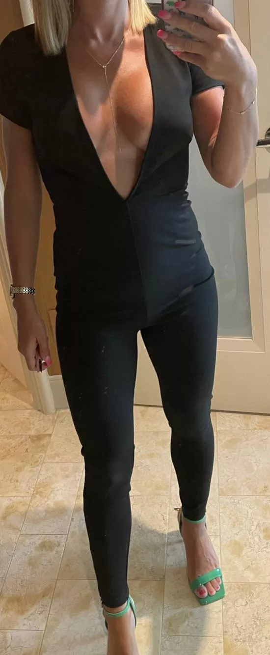 Had to take my 💍 off for this night.