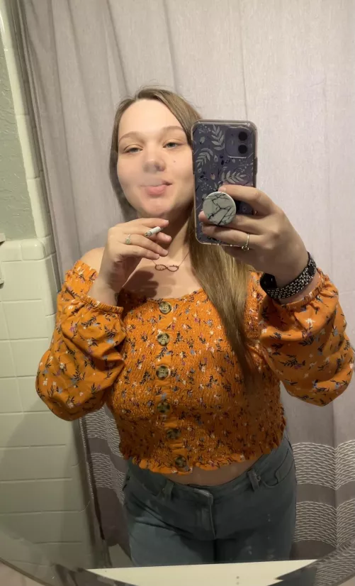 Happiest when I’m smoking 😁