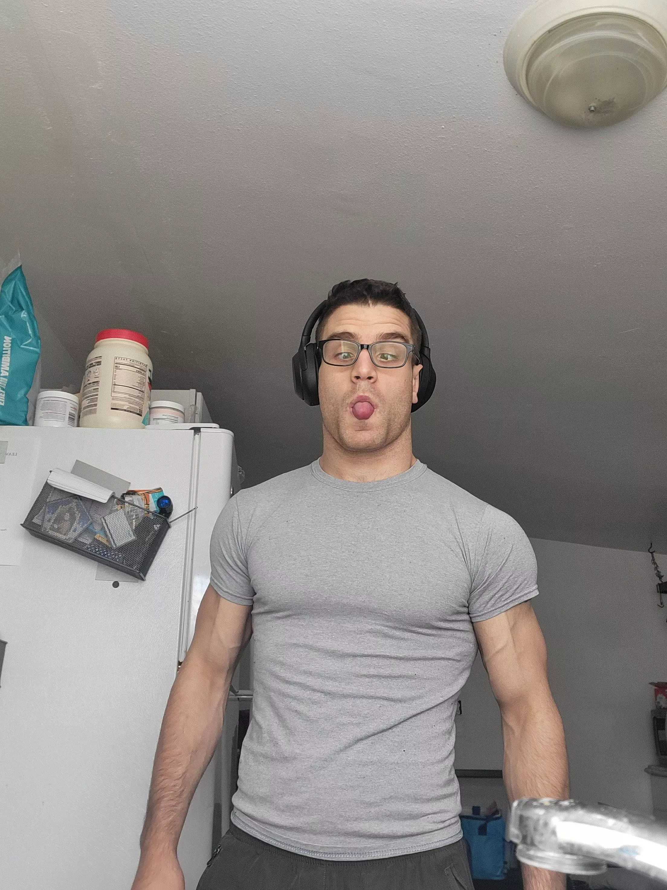 Happy Friday, you silly gooses. Geese? Whatever. Lol