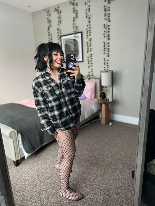 Happy Monday guys! I hope you have a good one 🖤