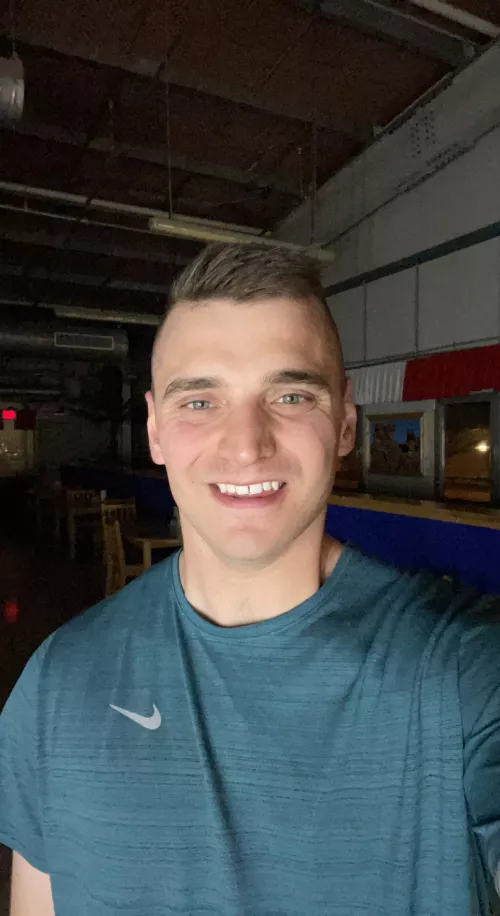 Have to be up in 4 hours 🙃 morning meetings are no fun.