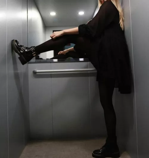 having fun 🙋🏼‍♀️