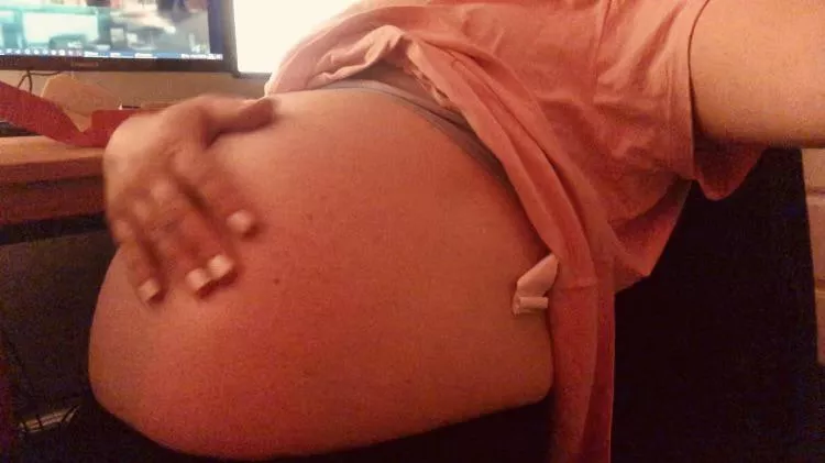 Head to my insta to see more of this pizza stuffed gut 🥵 x