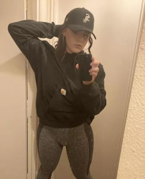 Heading off for leg day 😇