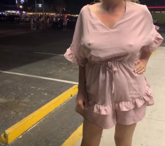 Heading out for some drinks and dancing! No bra no problem 😉