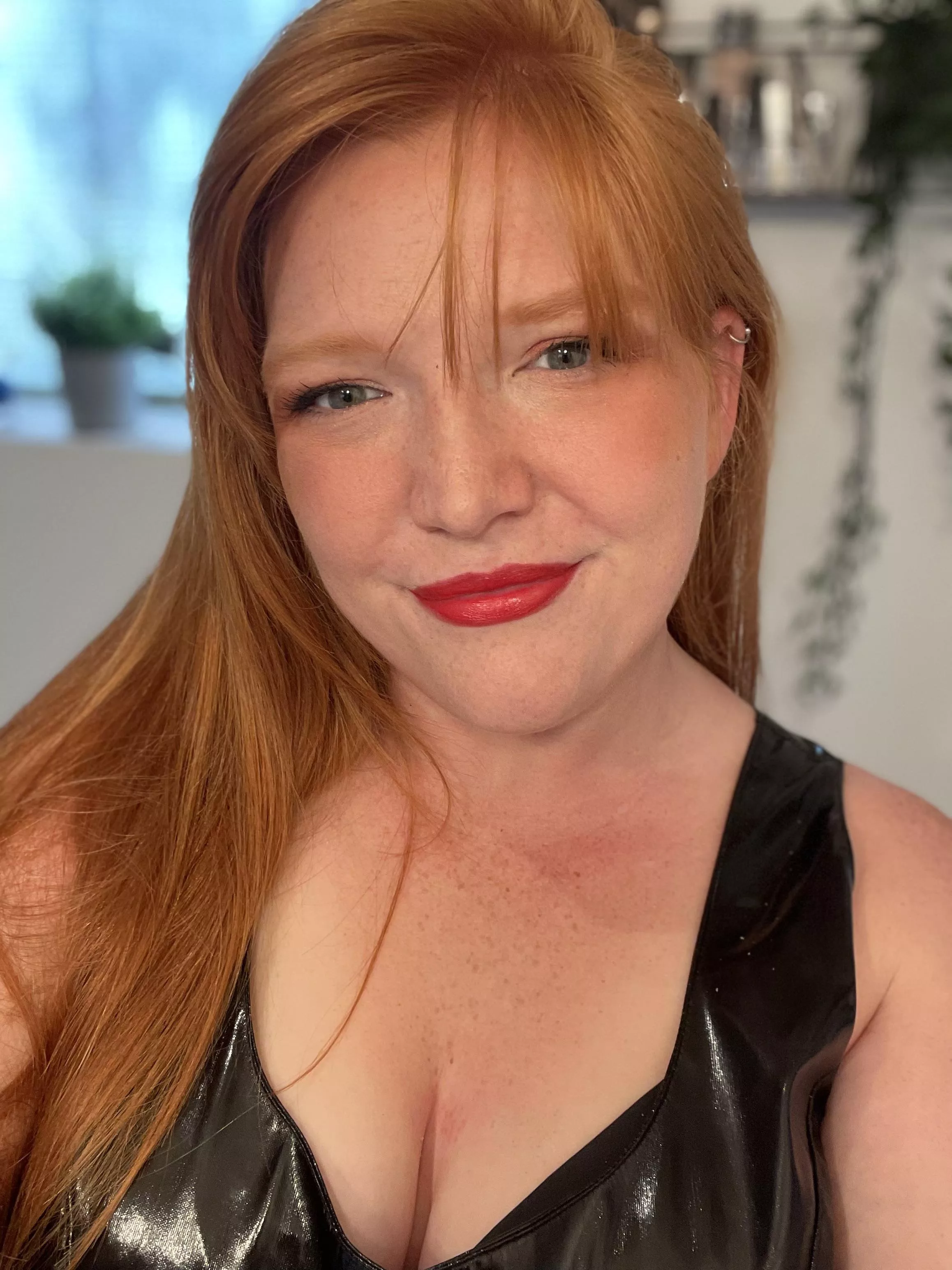 Hello dear slaves 😍