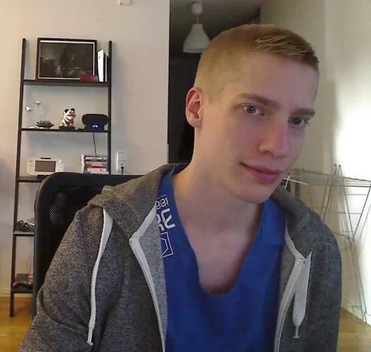 Hello! I am from Sweden 😊