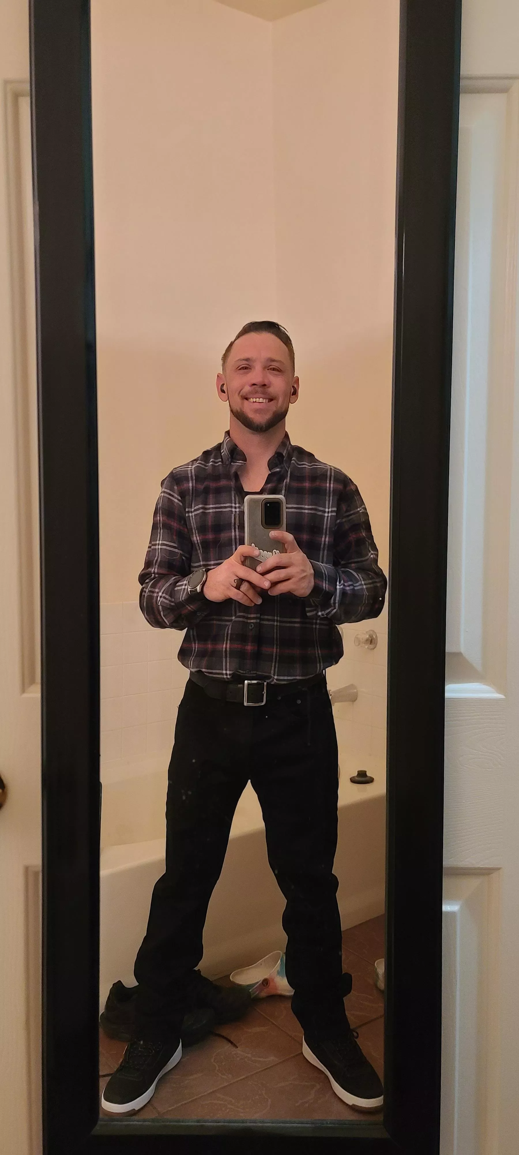 Hey Beautiful Ladies of the r/NSFW_swingers!!! I am a 37m looking for females in Las Vegas NV. I have been given permission by my wife to play on my own! I am not bisexual!! I am willing to be a third or one on one play! If your interested hit me up for Hey Beautiful Ladies of the r/NSFW_swingers!!! I am a 37m looking for females in Las Vegas NV. I have been given permission by my wife to play on my own! I am not bisexual!! I am willing to be a third or one on one play! If your interested hit me up for