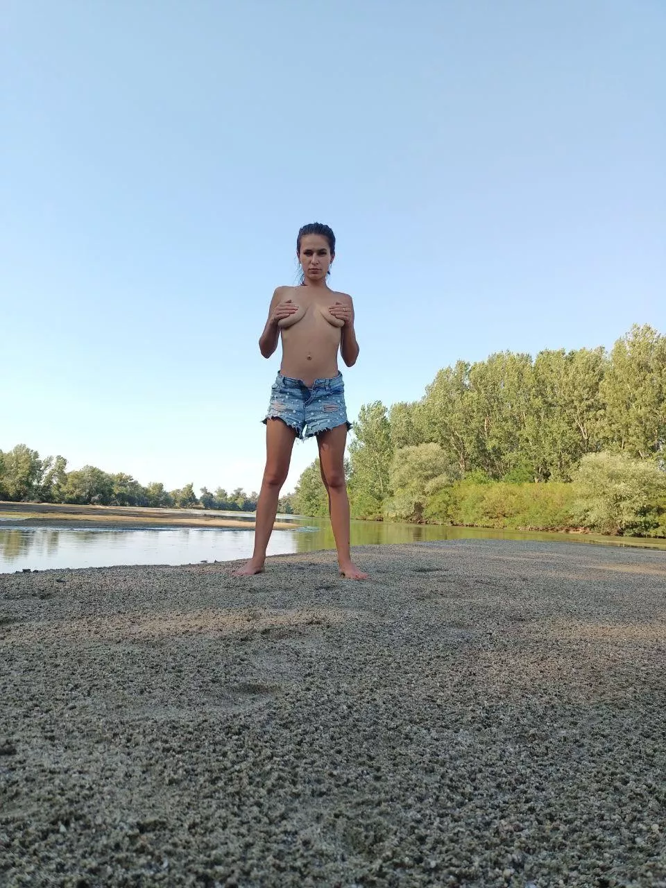 Hey, I’m Zulema, 25 I post daily Masturbation Anal/Normal Customs Kinks Dick Rates Uncensored Content