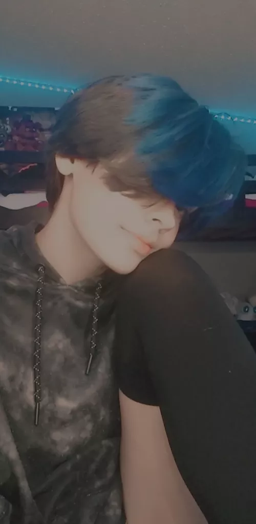 hi I'm new! my name is Erebos and I'm 19 :3 hi I'm new! my name is Erebos and I'm 19 :3