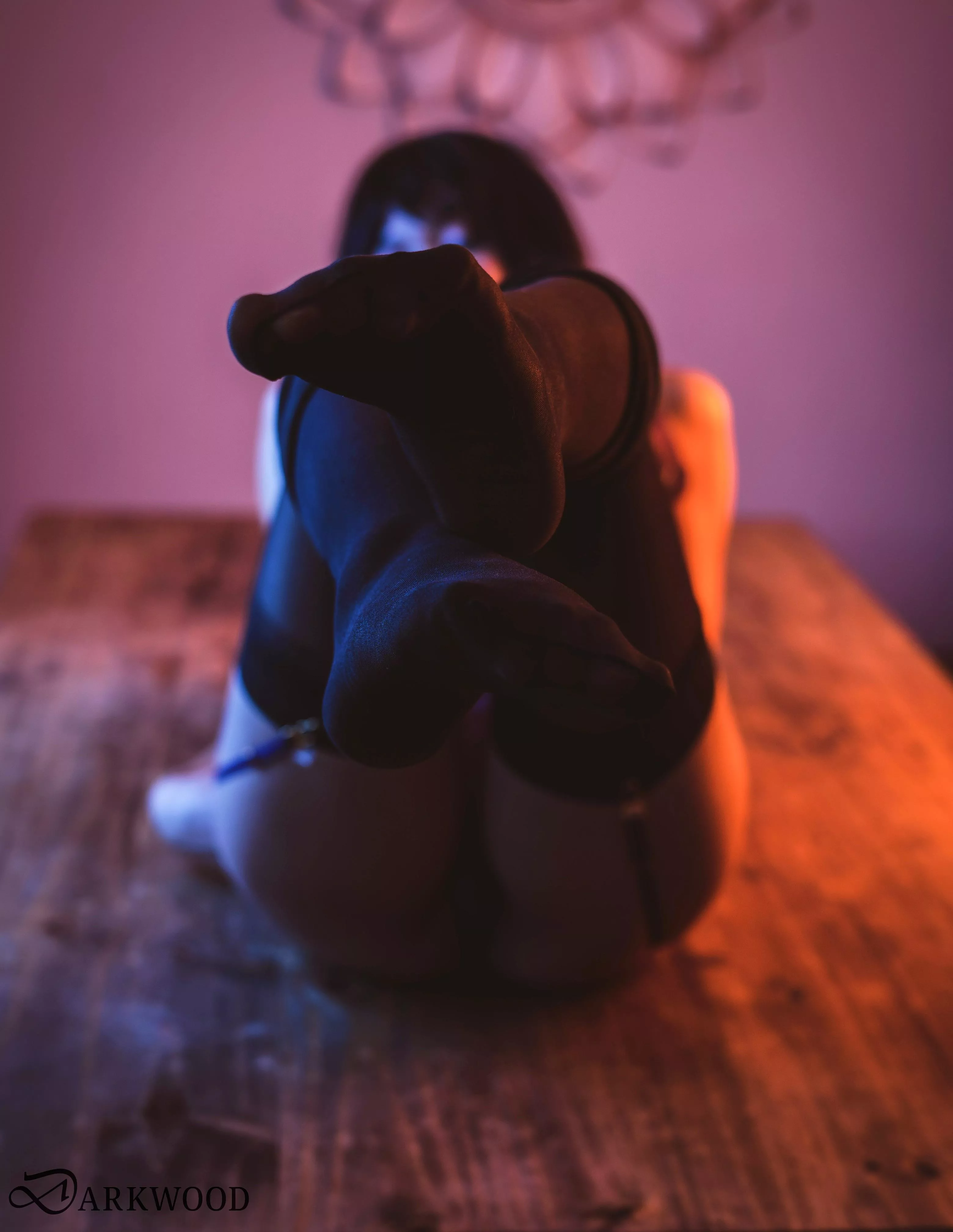 hi, let’s play footsies >:3 [female]