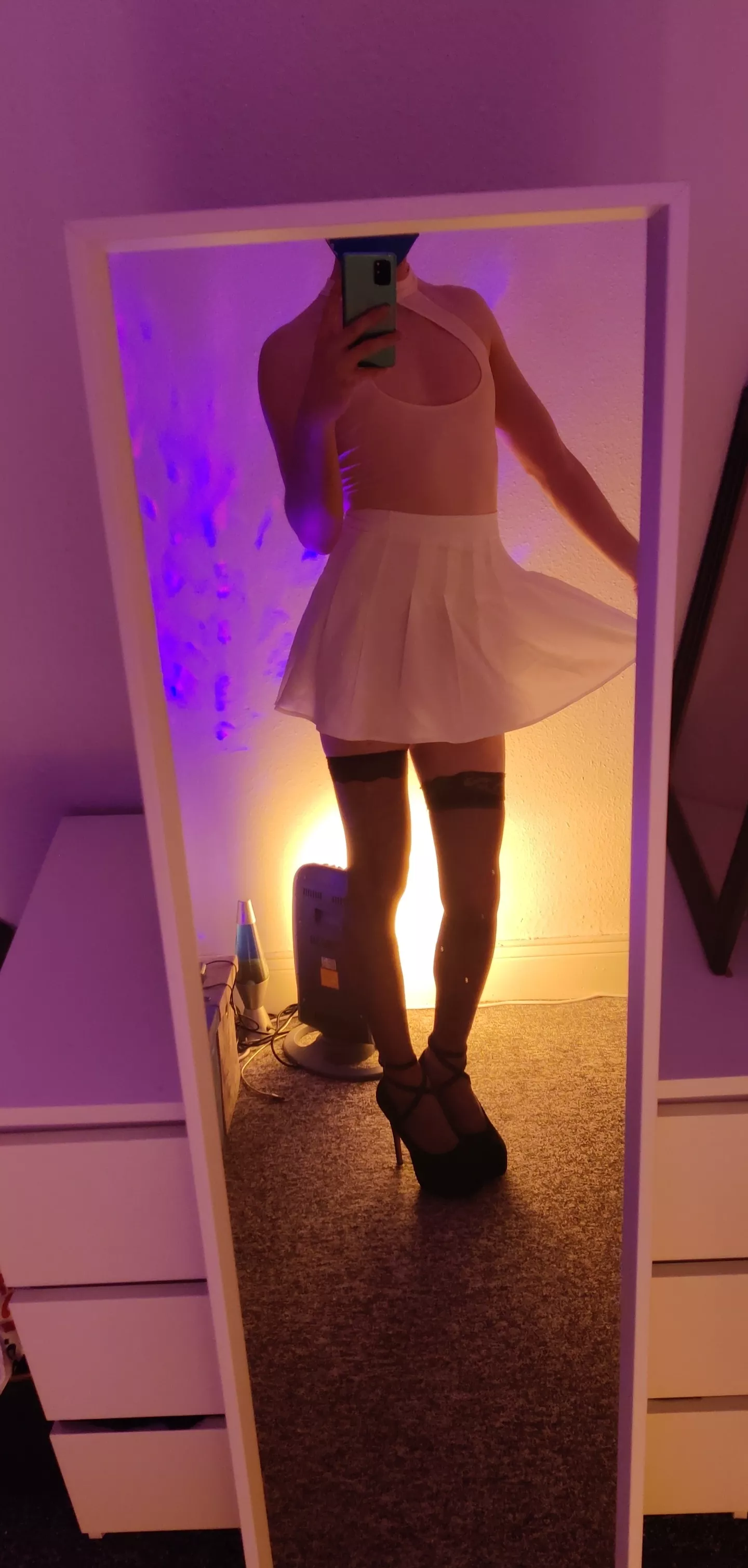 Hope I look fem enough for you daddy 🥺💕