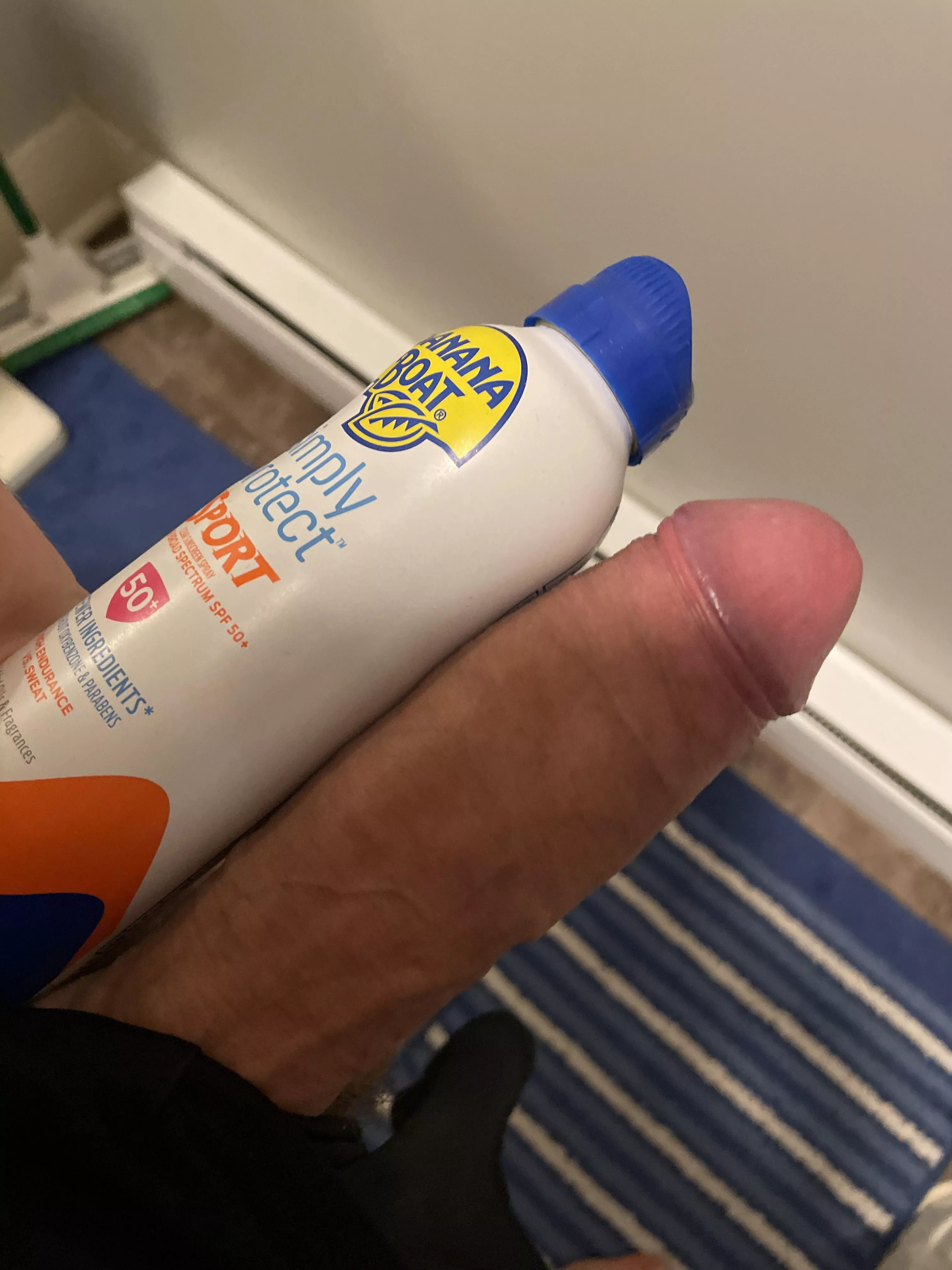 Hope some of the ladies enjoy my dick 😏