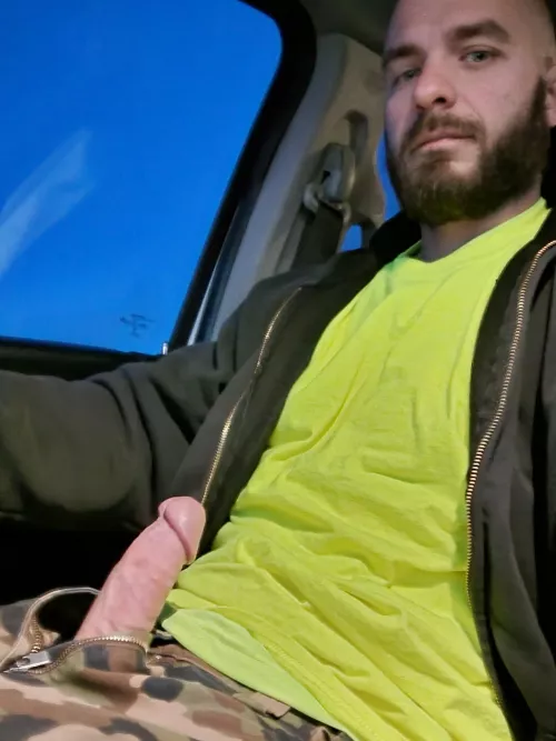 Horny and bored 😈